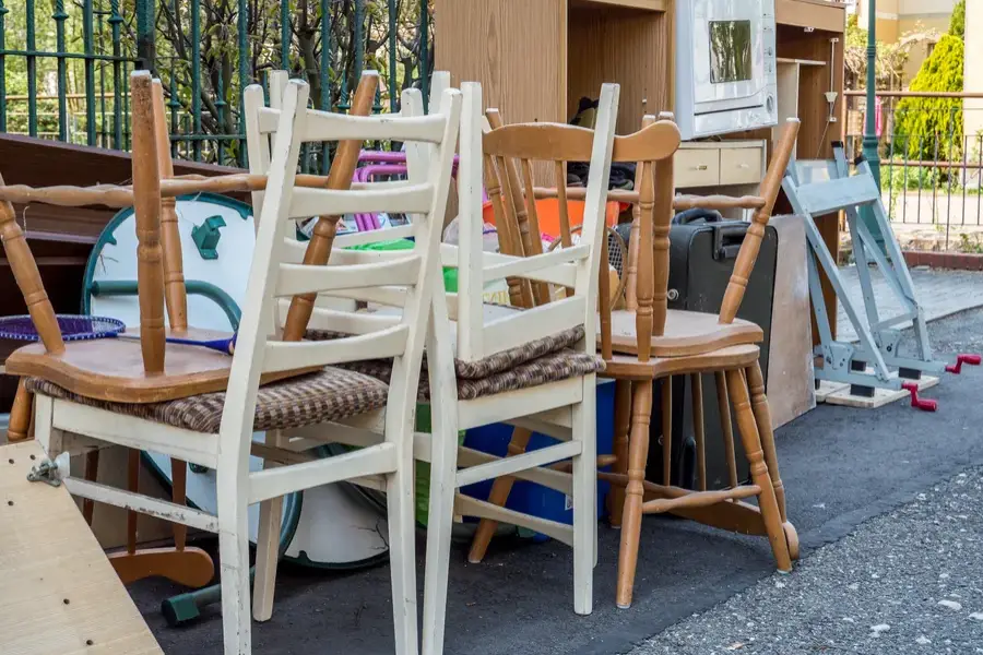 Reasons To Hire Experts For Furniture Removal Evans, CO Reasons To Hire Experts For Furniture Removal Evans, CO